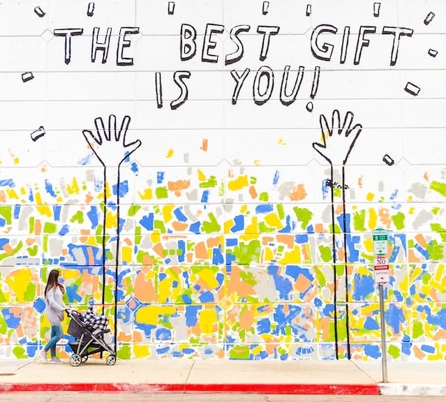 Wall mural that says: The Best Gift Is You!